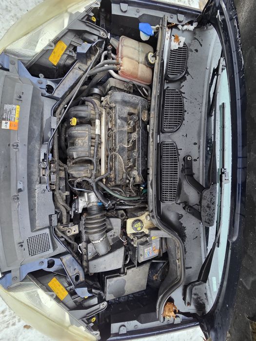 Ford C-Max 1.8 benzyna w fajnym stanie. 2 komplety opon. Niedrogo