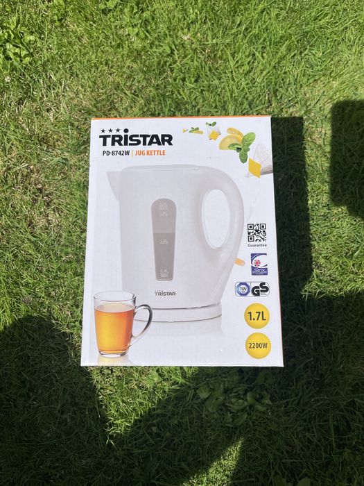 Nowy biały czajnik Tristar