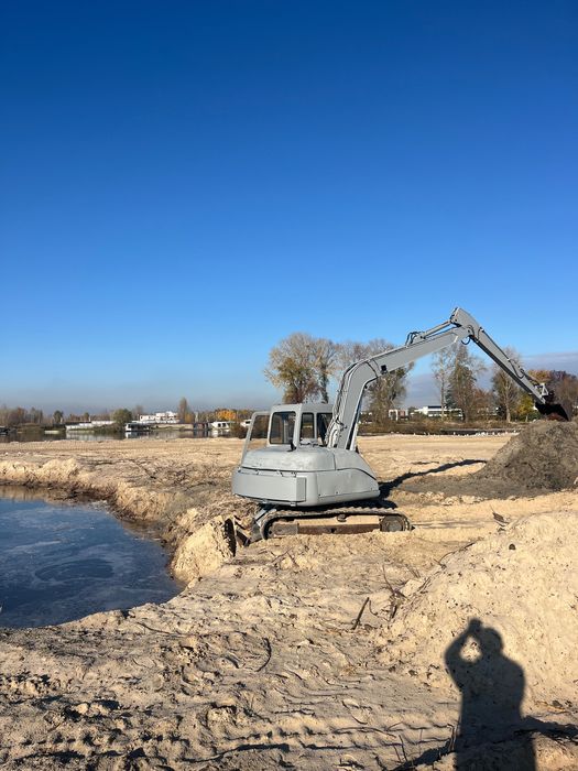 Услуги аренда оренда довгоруккого послуги роботи екскаватора драглая