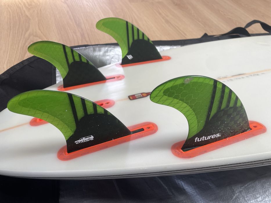 Prancha Kite Kitesurf shaper Secco 5'10'' + deck + alças + capa + quil
