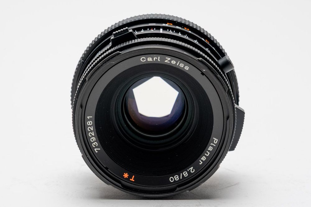 Objectiva HASSELBLAD carl zeiss PLANAR CF 80mm F2.8 T