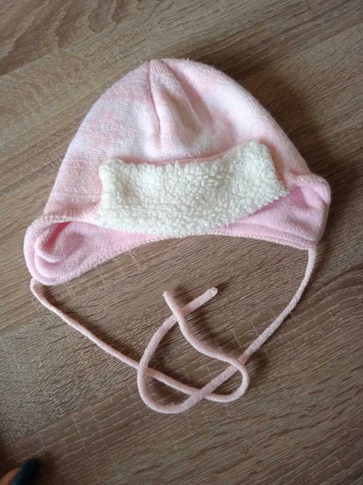 Czapka zimowa niemowlęca na wiązanie dla dziewczynki 41-43cm