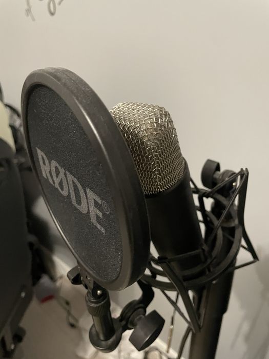 Mikrofon studyjny RØDE NT1 Signature Series Black + statyw