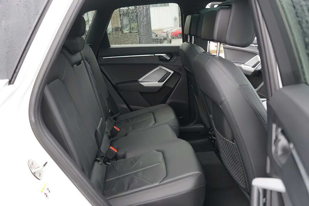 Audi Q3      2022