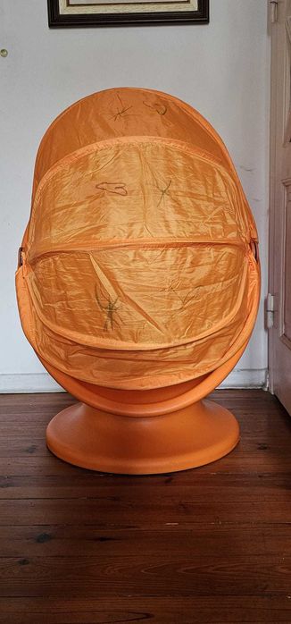 Cadeira giratória para crianças cor laranja IKEA PS LÖMSK