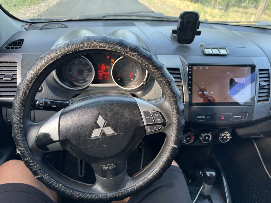 Продам Mitsubishi Outlander