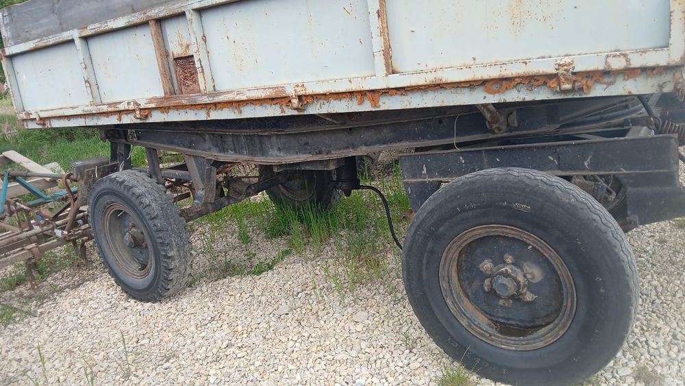 Rozrzutnik Obornika Tandem 8 ton Warfama  Przyczepa  Wywrotka D-47