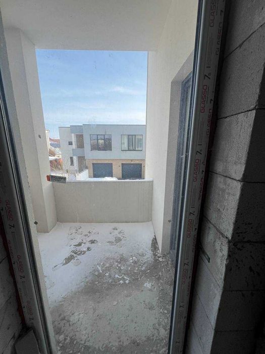 Продається зданий дуплекс з наповненням у Крихівцях.