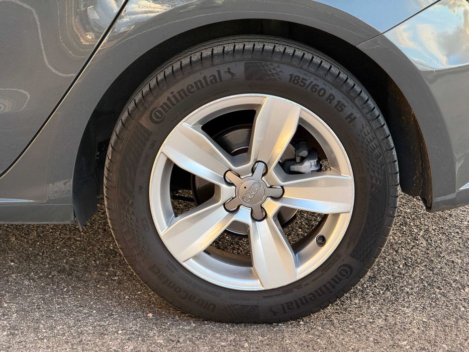 Audi A1 Sportback  TDI 90cv Ultra / NACIONAL