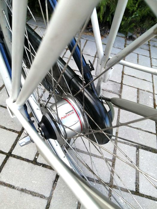 Електровелосипед, колеса 28 дюймів, акумулятор в алюмінієвій рамі