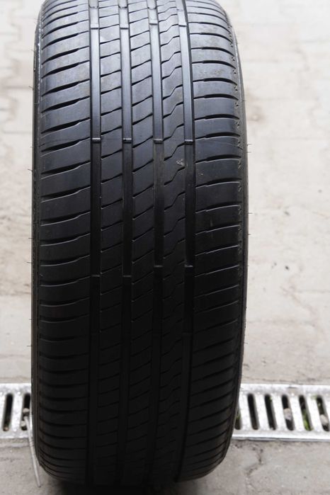 Firestone Roadhawk XL FR opona letnia 1 szt 255/35R20