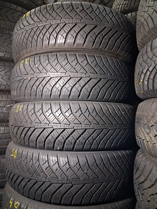 215/70 16 Kumho Solus 4s HA 31 РЕЗИНА ЗИМОВА