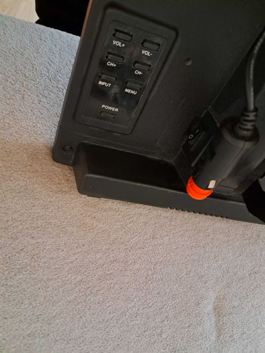 Sprzedam tv do volvo