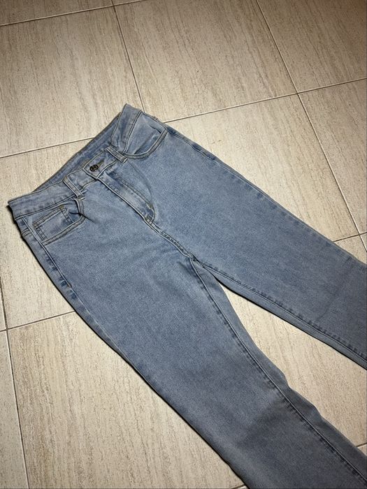 Calças cintura subida