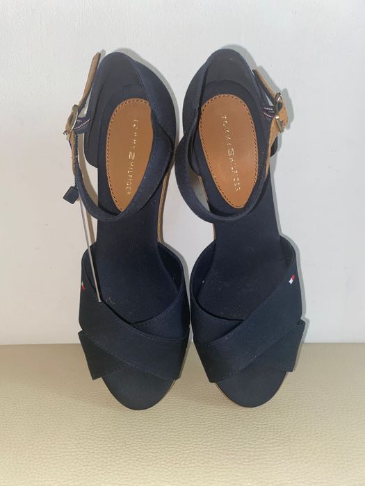 Tommy Hilfiger Espedryle Iconic sandaly rozmiar 37
Espadryle Iconic El