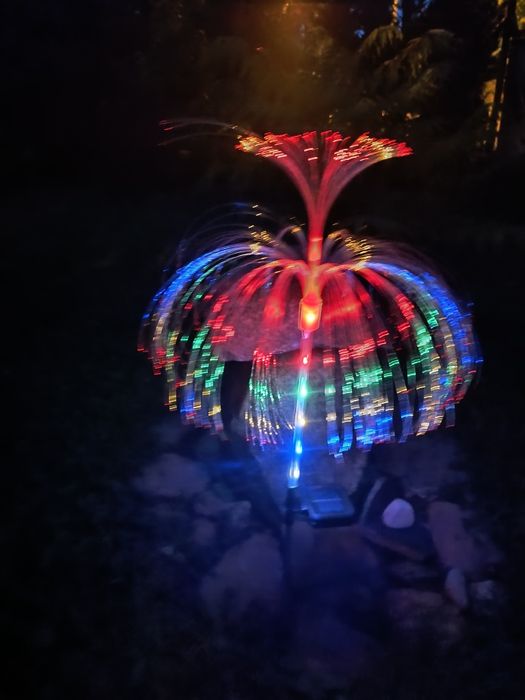 Lampa solarna ogrodowa