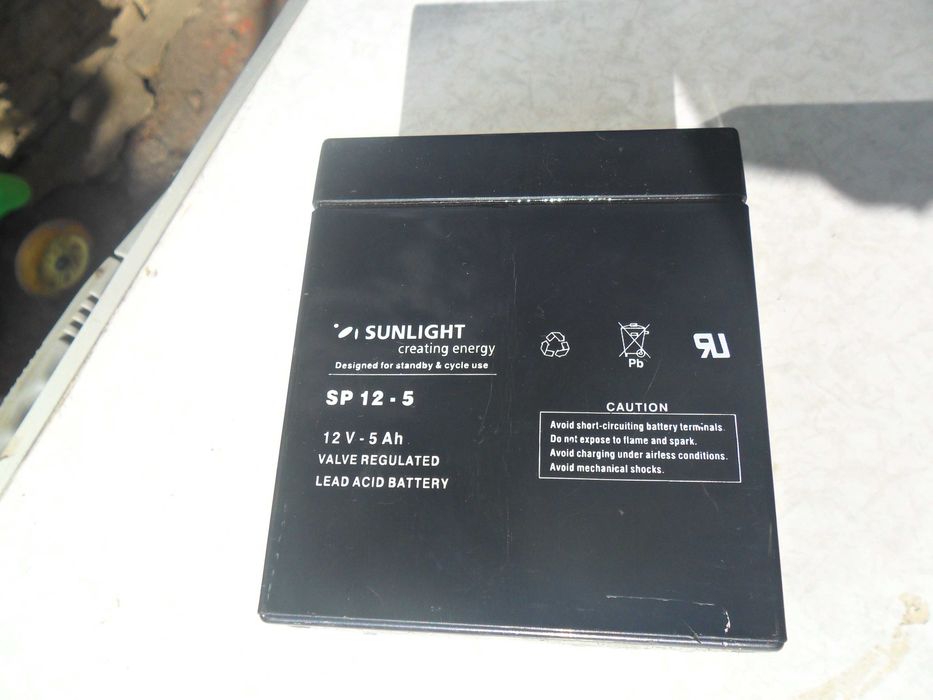 Продам разной емкости гелиевые аккумуляторы 6V и 12V: 250 грн ...