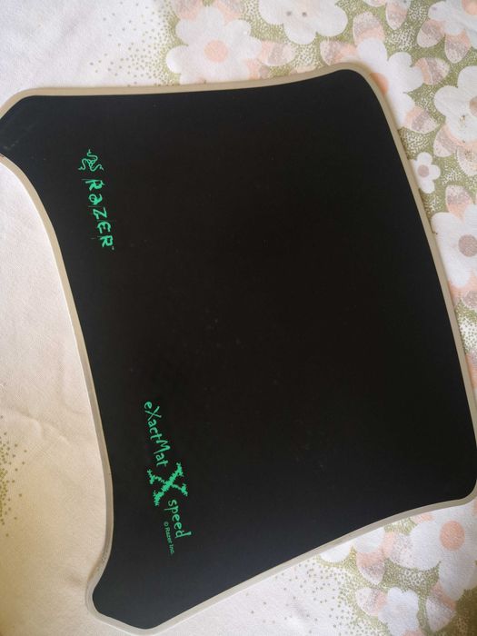Razer Mouse Pad64550209326209121