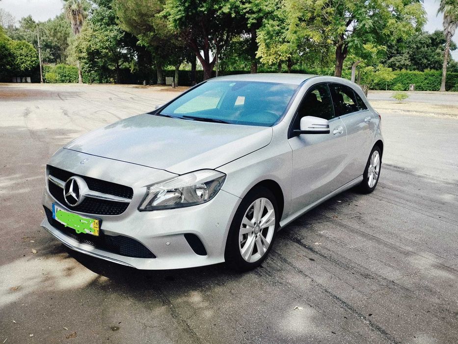 Mercedes-Benz A 180 d (2016) | 146.000 km | Nacional / Como Novo