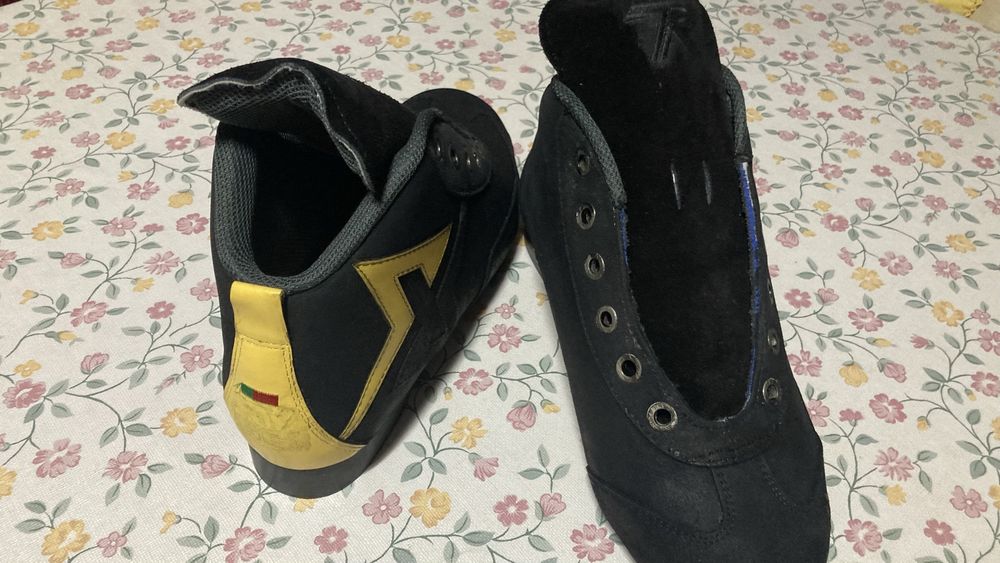 Botas de hoquei patins (novas)