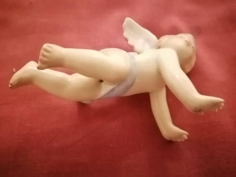 Peças em porcelana