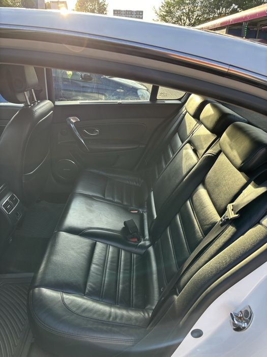 Renault latitude Initiale 2011 дизель 2.0