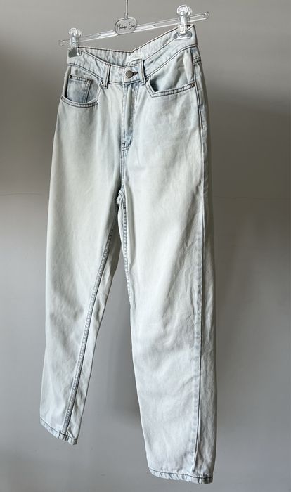 Jasnoniebieskie mom jeans Primark r. 36