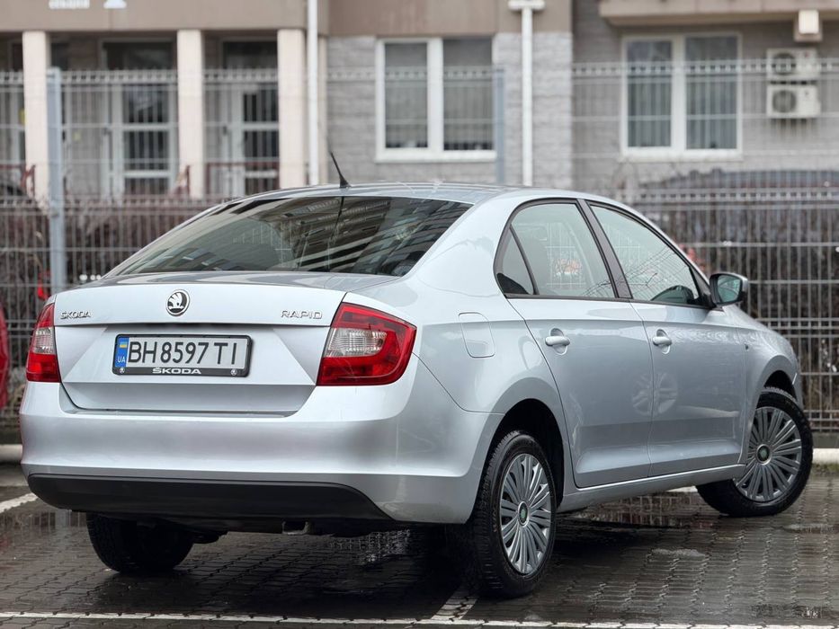 Продам Skoda Rapid 2013