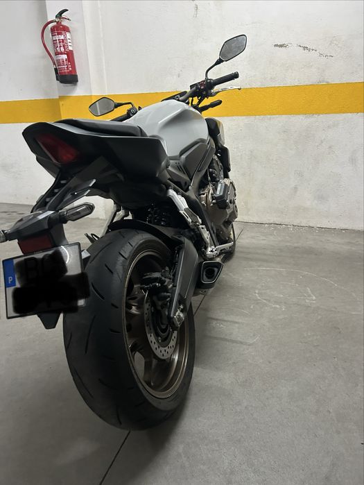 Honda cb 650 R e-clutch 35kw