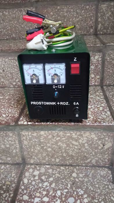 Prostownik + rozruch 0-12V 0-15A