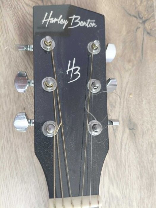 Gitara HB - Harley Benton + futerał