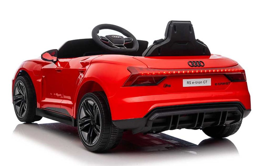 AUDI E-TRON GT RS 4X4 EVA 12V 4SILNIKI samochód elektryczny dla dzieci