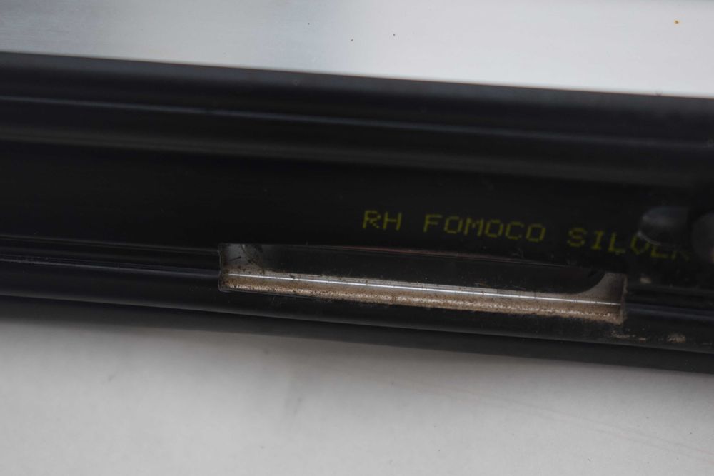 reling dachowy prawy FORD FOCUS MK3 LIFT 15R.chrom