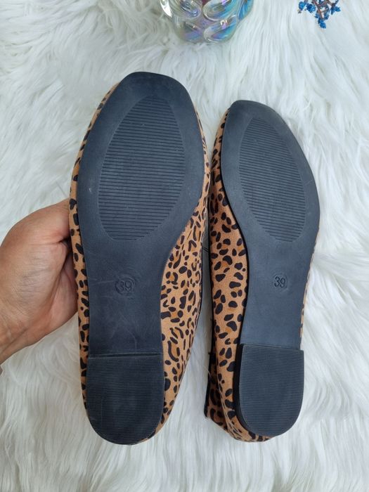 Piękne panterkowe buty damskie • baleriny damskie T&R
