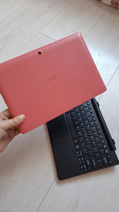 Laptop / Tablet 2w1 Acer Aspire Switch 10 E (Różowy) – Windows