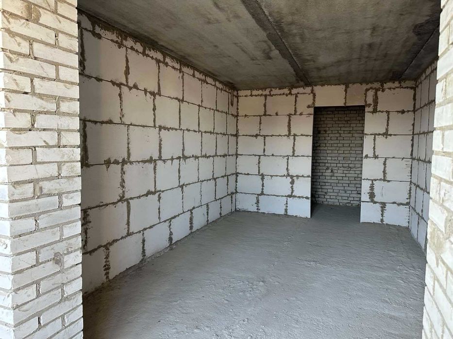 (5) Продаж 2к квартири на проспекті Юності  4422