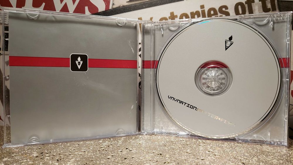 VNV Nation - Matter + Form ( 2005 ) na CD synthpop EBM