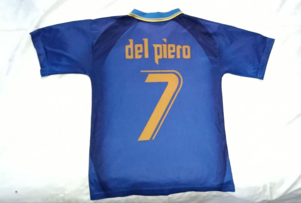 Чоловіча футболка.