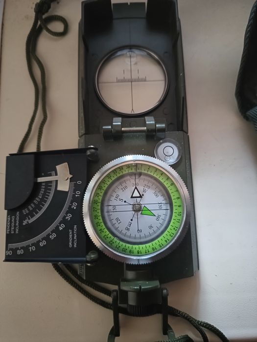 Продам новый компас