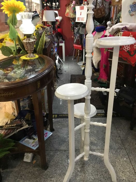 Móveis em Mogno - Faça sua oferta