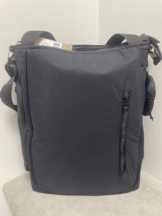 Сумка унісекс Nike NSW Commute Tote Black FZ6130-011 Оригінал 20L Сумка для ноутбука Nike