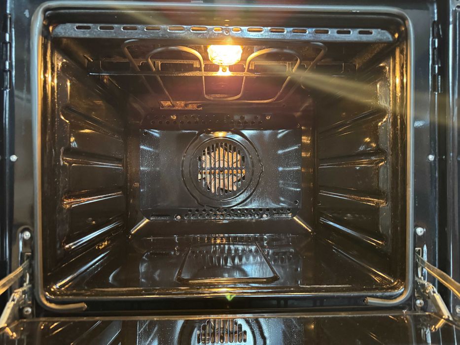 Piekarnik AMICA do zabudowy EB2.7TeYWL sprzedaję na części