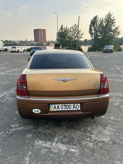 Продам Chrysler 300c