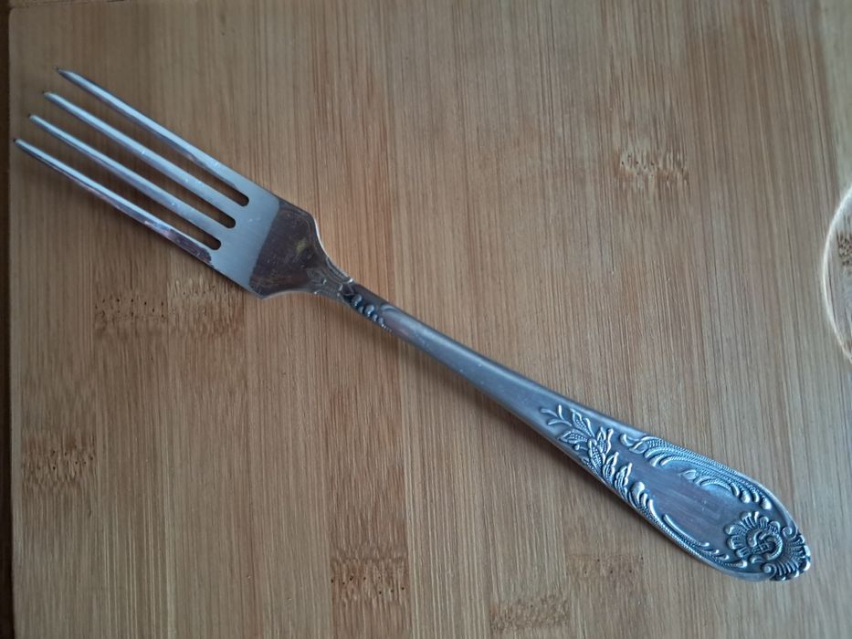 Столові прибори виделки мельхіор