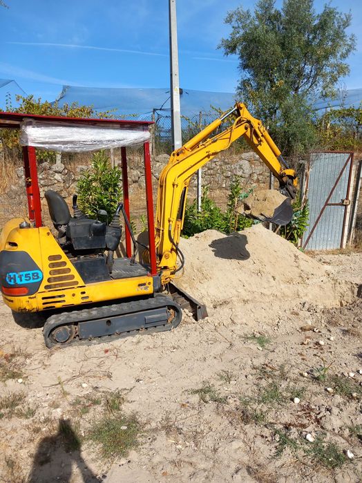 Mini giratoria H15B em bom estado