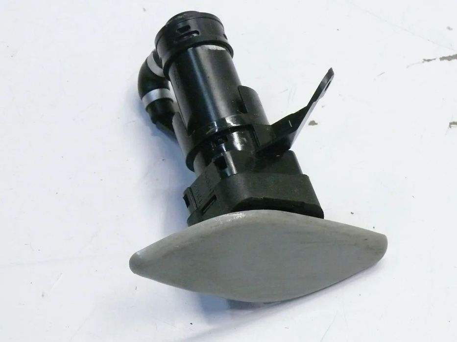 SPRYSKIWACZ DYSZA LEWA ZAŚLEPKA MAZDA 3 BL 2009 2011