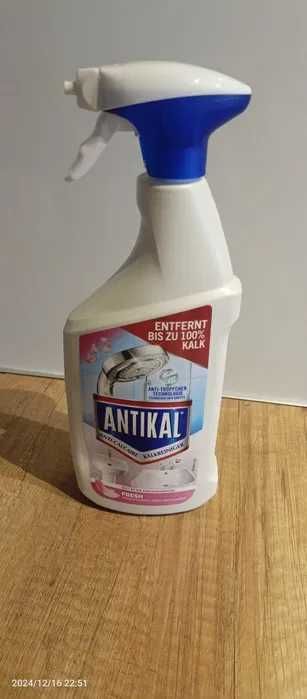 Niemiecki odkamieniacz do łazienki Środek do czyszczenia Antikal Fresh