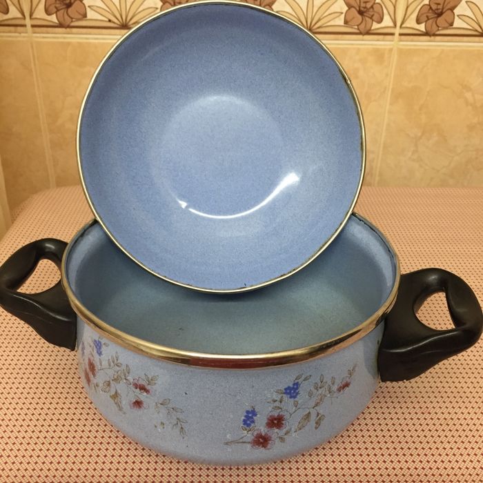 Эмалированные кастрюли 1,5 л - Болгария