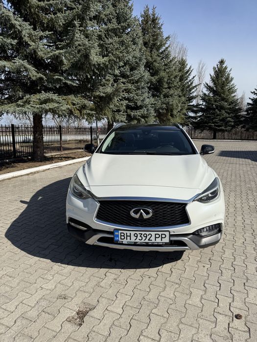 Infiniti QX30 (2016)
