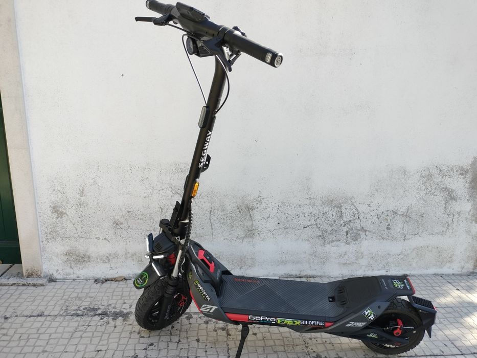 Segway zt3 pro, três meses de uso, bom estado, garantia de 2 anos e 7 meses.
